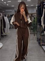 Жіночий спортивний костюм EST-A5914T890