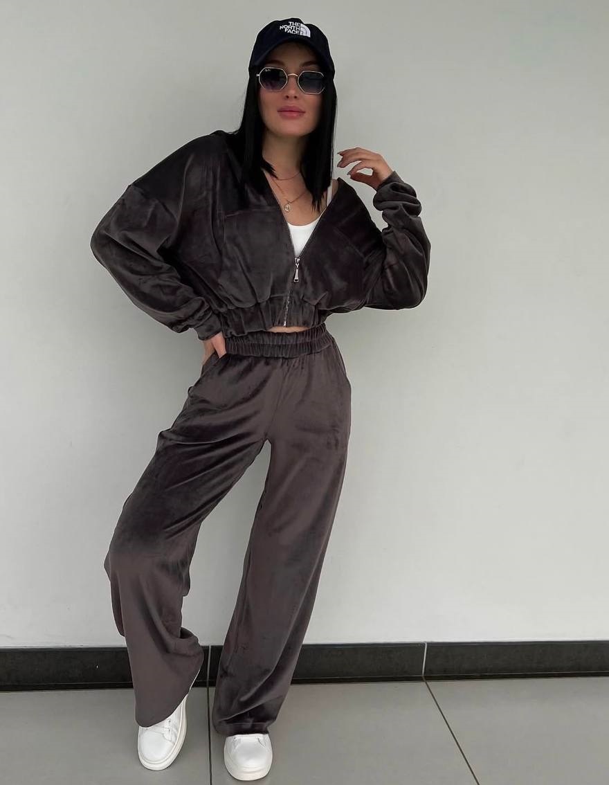 Велюровый женский костюм DMP-R1620T480