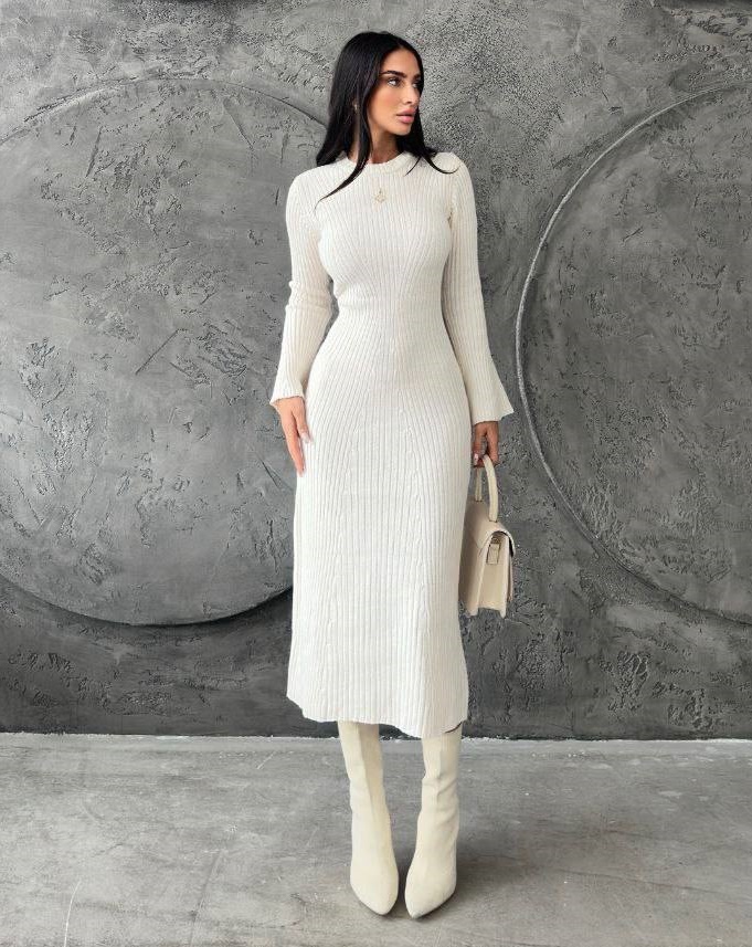 Стильное вязаное платье AMU-A3496T750 Стильное вязаное платье AMU-A3496T750