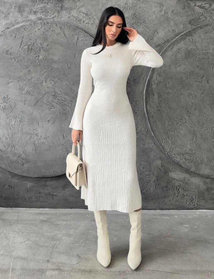 Стильное вязаное платье AMU-A3496T750 Стильное вязаное платье AMU-A3496T750