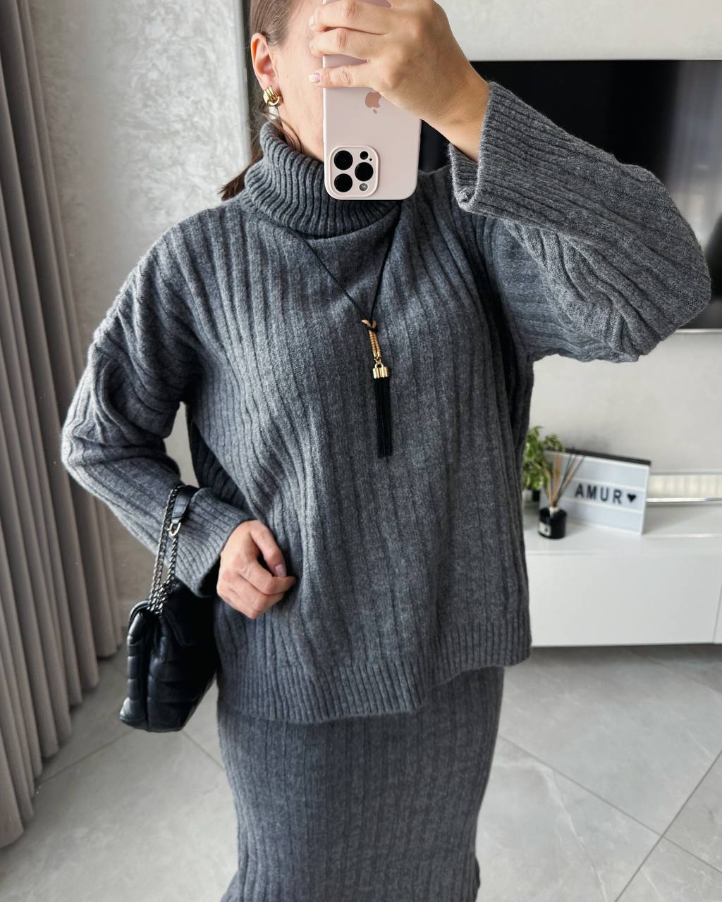 Вязаный костюм с юбкой AMU-A6928T1170 Вязаный костюм с юбкой AMU-A6928T1170