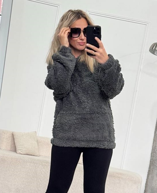 Теплий об’ємний худі зі хутра тедді IMMA-A428T420 Теплий об’ємний худі зі хутра тедді IMMA-A428T420