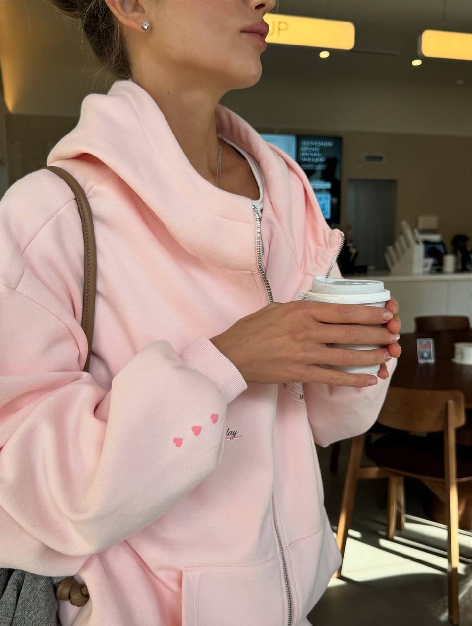 Женский спортивный костюм EST-A5982T1000 Женский спортивный костюм EST-A5982T1000