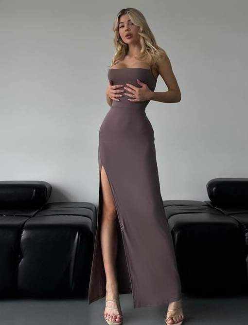 Летнее платье с вырезом на ноге SAO-A139T350